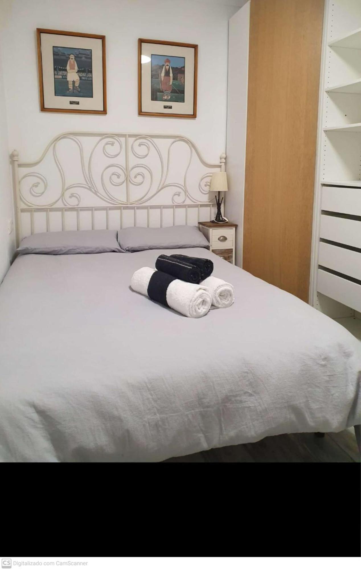 Studio Or Rooms With Private Bathroom Or Rooms With Shared Bathroom Barcelona Eksteriør billede