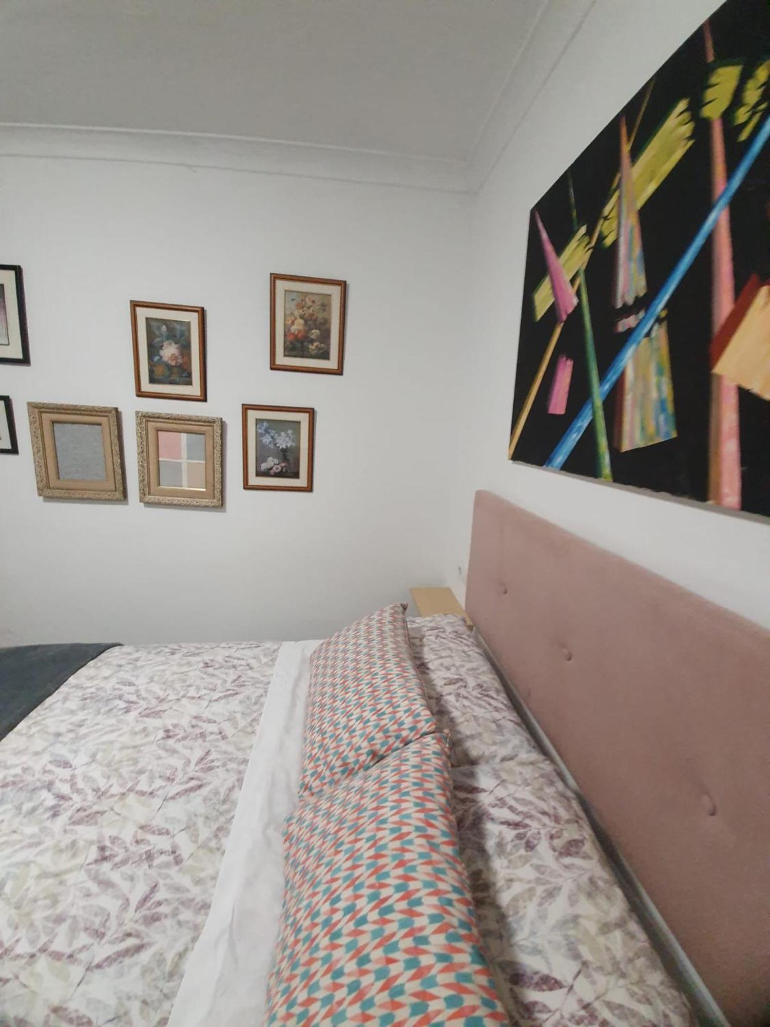 Studio Or Rooms With Private Bathroom Or Rooms With Shared Bathroom Barcelona Eksteriør billede